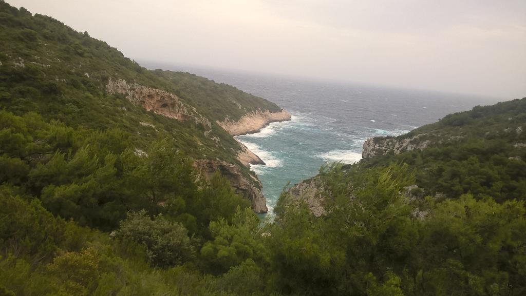Holiday Home Stiniva Vis Eksteriør billede